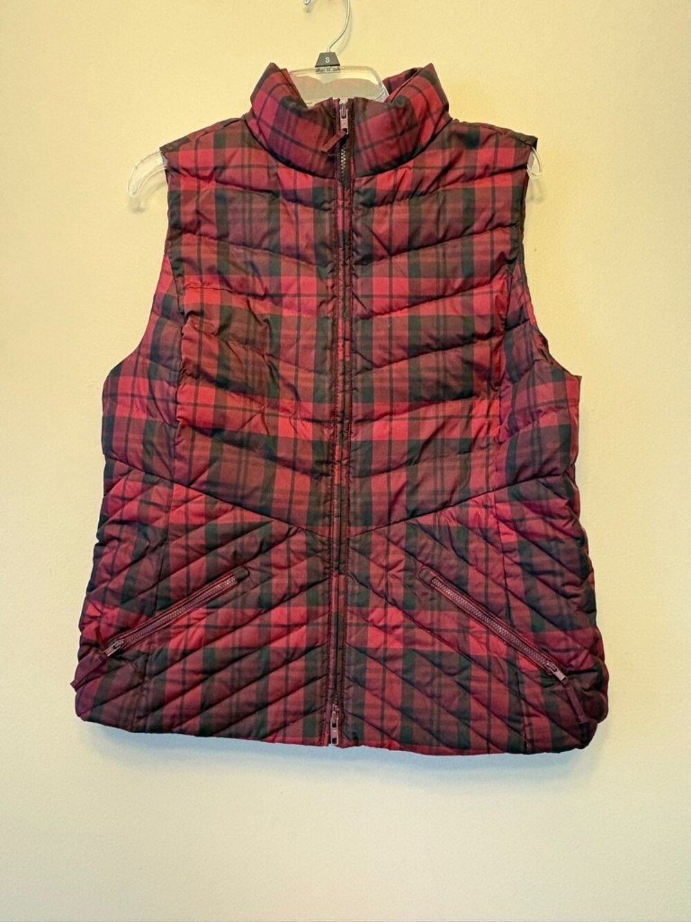 Talbots Red Black Plaid Down Puffer Vest Womens Large Full Zip Pockets